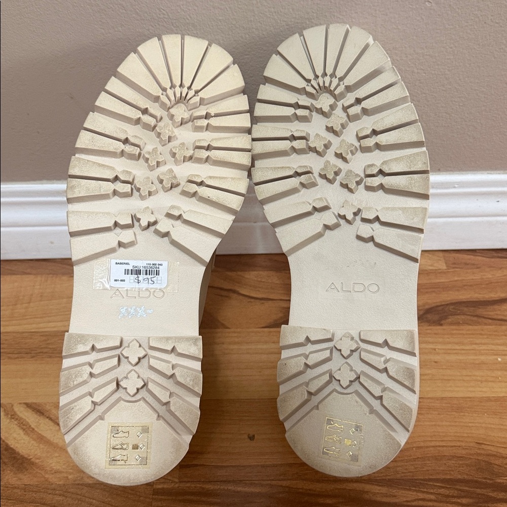Baberiel Womens Loafers - Picture 3 of 4